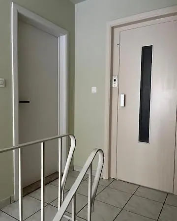 'le Petit Paris' Apartamento Geel